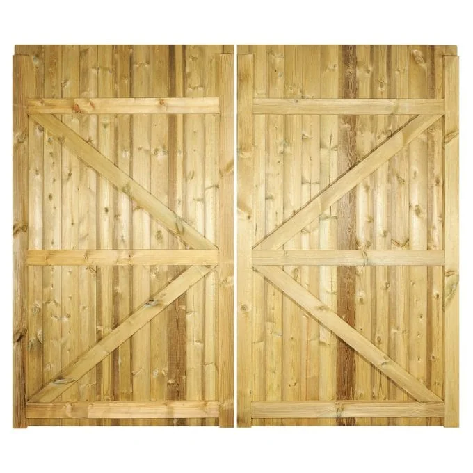 Carlton Timber Driveway Gate - Image 2
