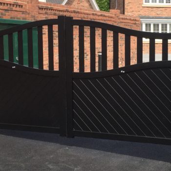 Double Swing Gate – Solid diagonal infill bell-curved top